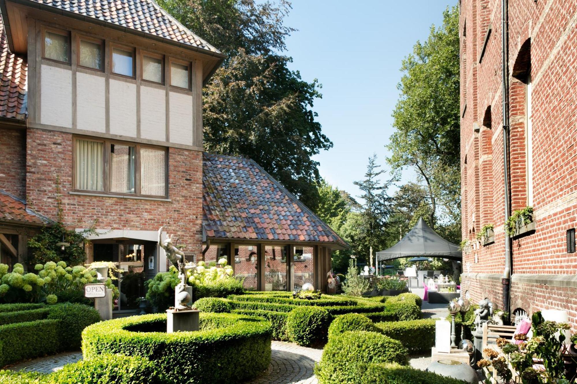 Charmehotel Manoir Ogygia 포페링에 외부 사진