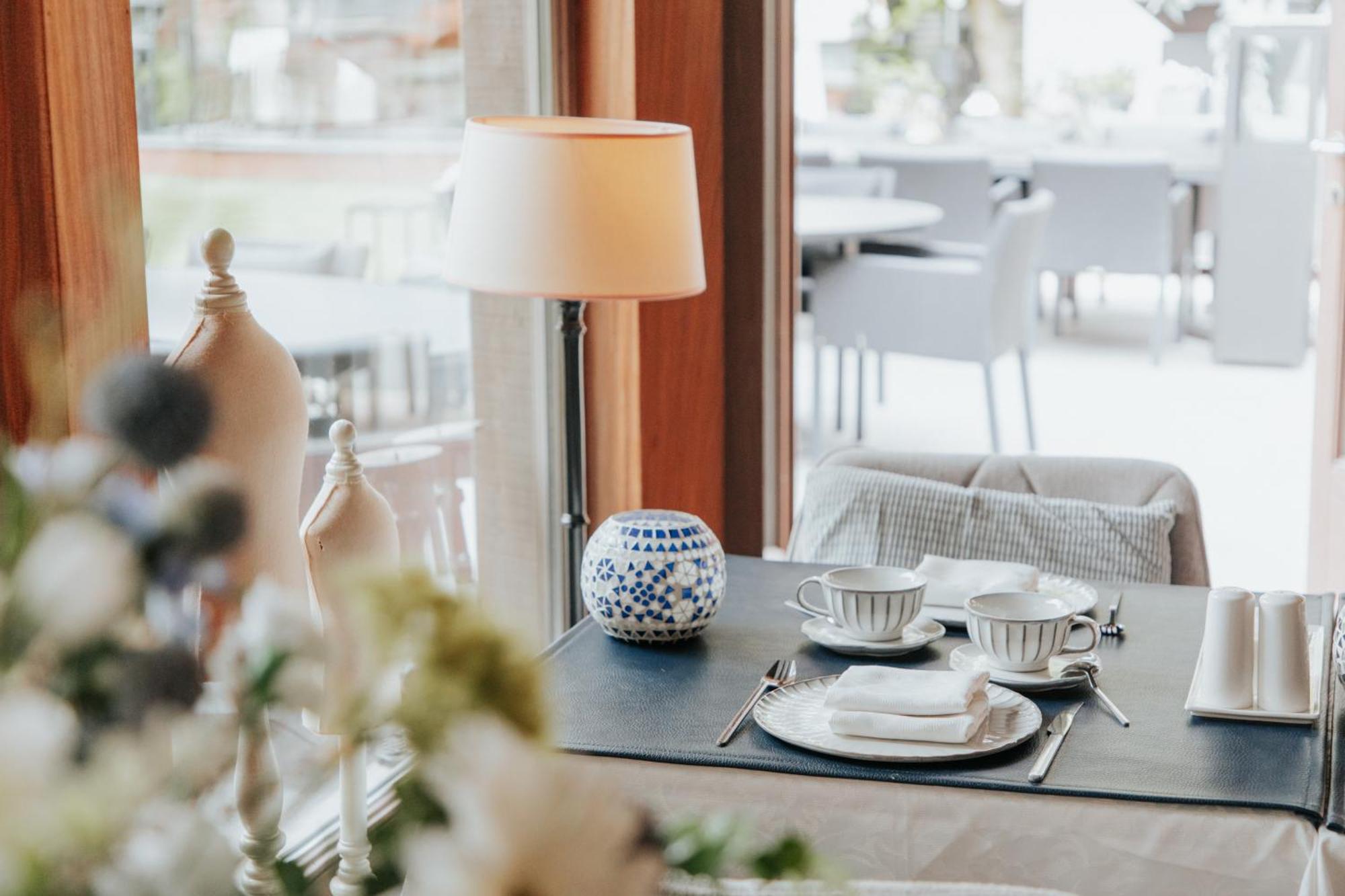 Charmehotel Manoir Ogygia 포페링에 외부 사진