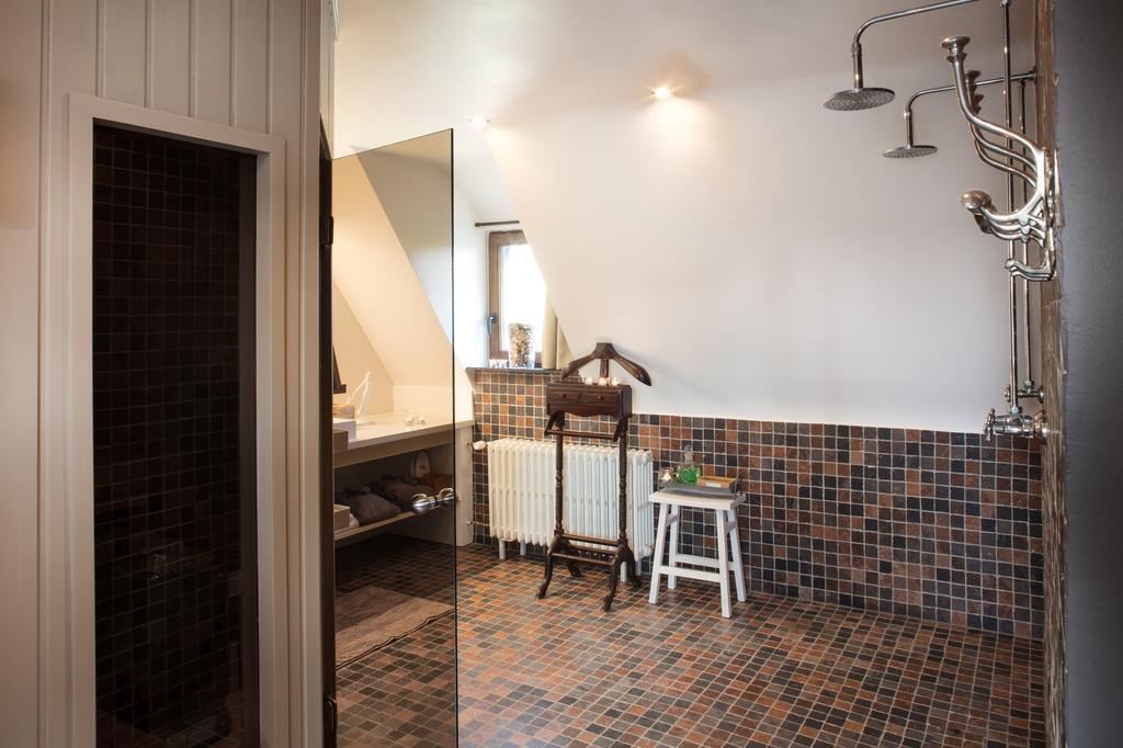 Charmehotel Manoir Ogygia 포페링에 외부 사진